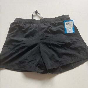 NWT Columbia Women's Hike 5" Shorts Black Size Small (F2)